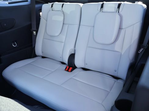 New 2026 Ford Explorer Platinum w/ LUX Leather Package AWD/4WD image 14