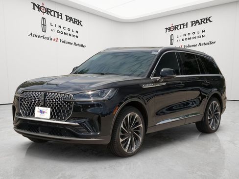 New 2026 Lincoln Aviator Reserve AWD/4WD image 7