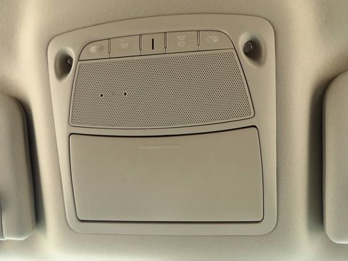 Used 2022 Nissan Murano S image 10