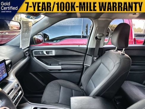 Used 2024 Ford Explorer XLT RWD image 14