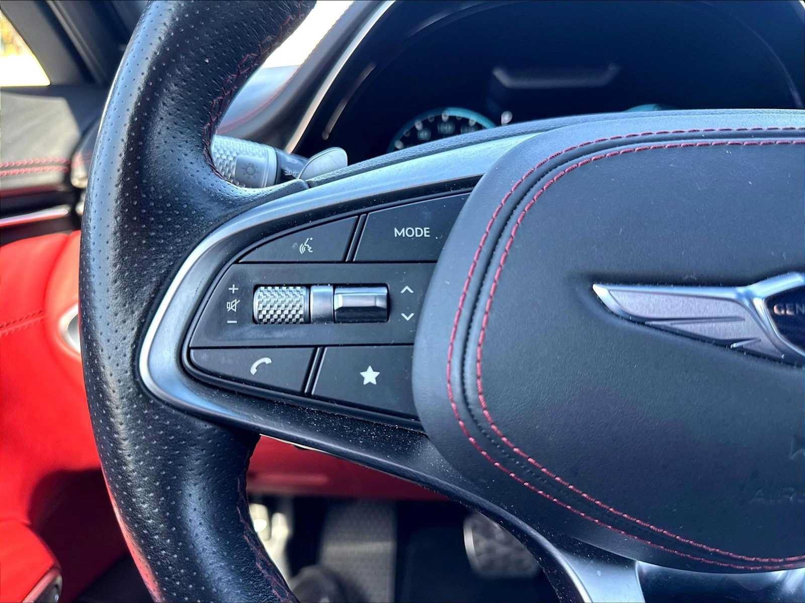 Used 2023 Genesis GV70 2.5T w/ Sport Prestige Package AWD/4WD image 19