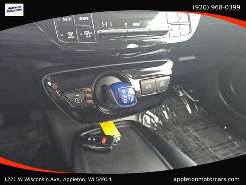 Used 2019 Toyota Prius LE image 19