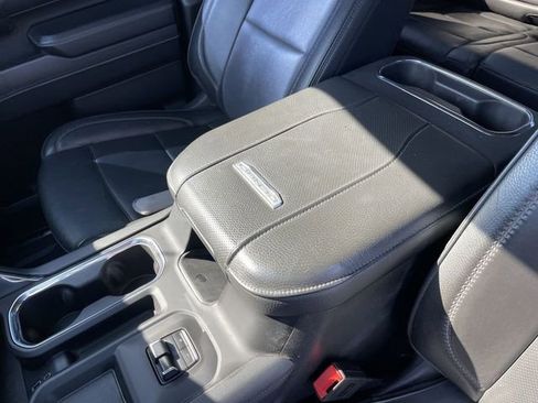 Used 2024 GMC Sierra 3500 Denali w/ Denali Reserve Package image 20