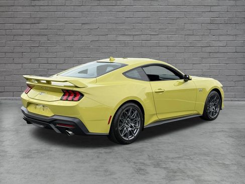 Used 2025 Ford Mustang GT Premium w/ GT Performance Package RWD image 10