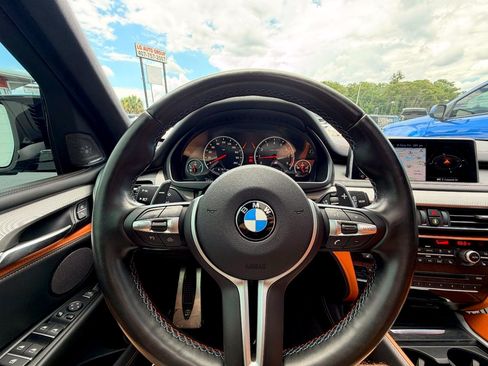 Used 2018 BMW X5 M AWD/4WD image 23