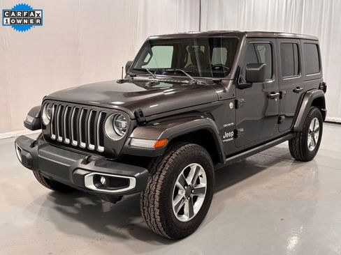 Used 2020 Jeep Wrangler Unlimited Sahara image 1