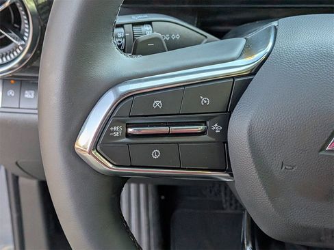 New 2026 Chevrolet Equinox LT w/ Midnight Edition FWD image 11