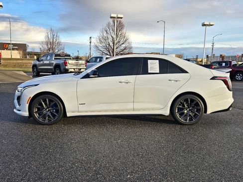 Used 2022 Cadillac CT4 V image 47