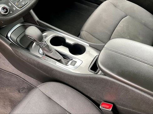 Used 2024 Chevrolet Malibu LT image 17