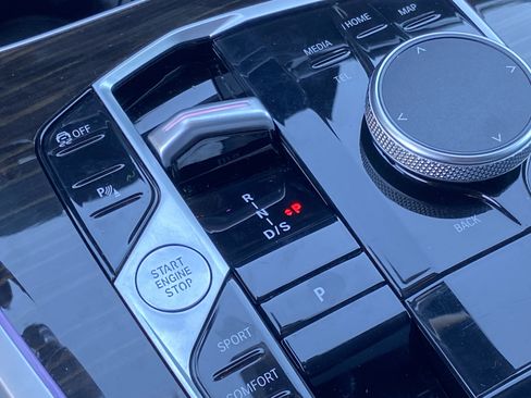 Used 2024 BMW X5 xDrive40i image 24