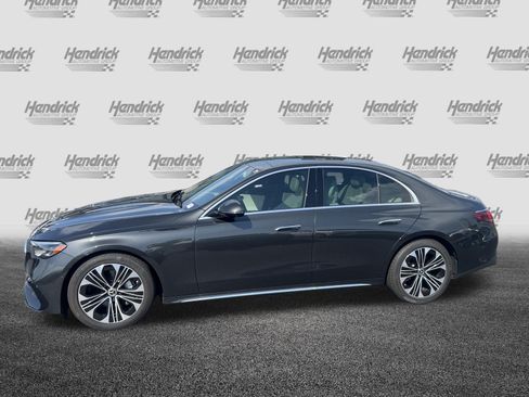 Used 2026 Mercedes-Benz E 350 4MATIC Sedan image 6