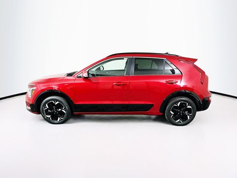 Used 2023 Kia Niro Wind FWD image 4