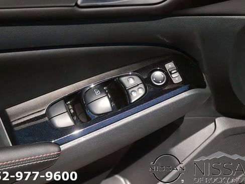 Certified 2024 Nissan Altima 2.5 SR w/ SR Premium Package FWD image 11