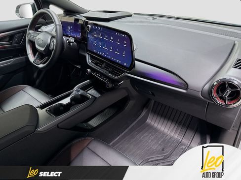 Used 2026 Chevrolet Equinox EV RS w/ Convenience Package II FWD image 32