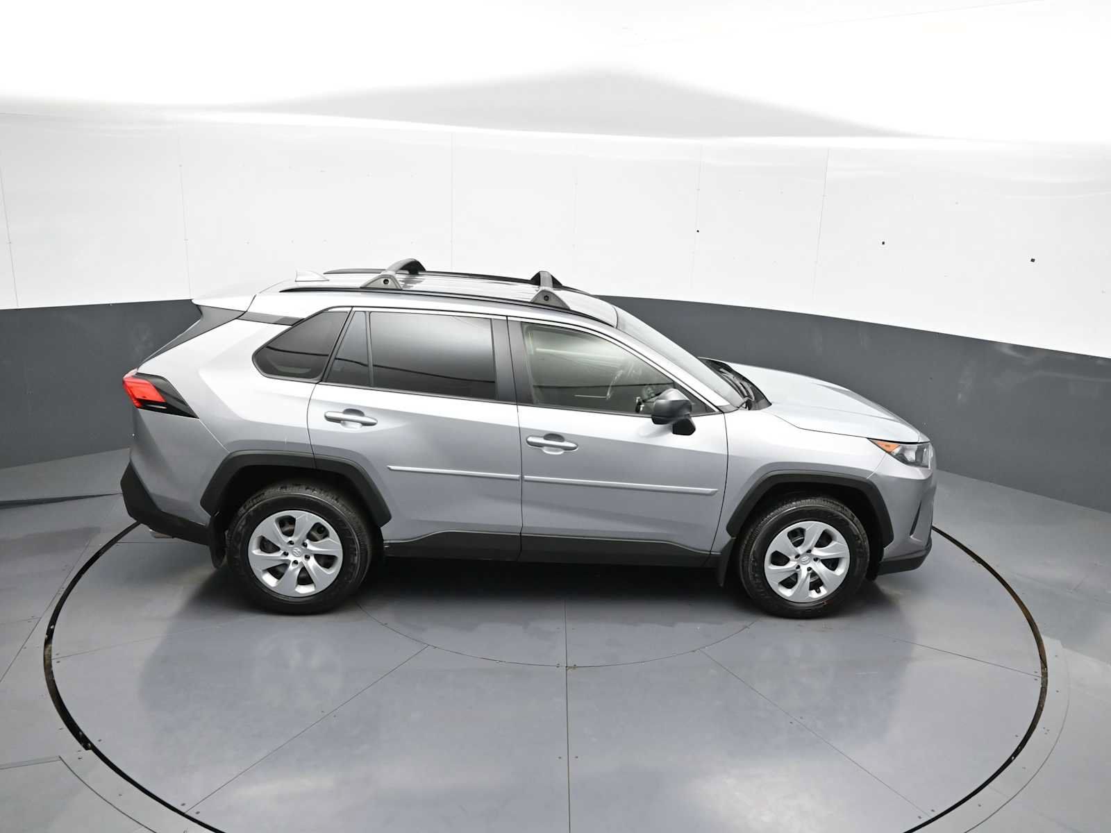Used 2021 Toyota RAV4 LE AWD/4WD image 35