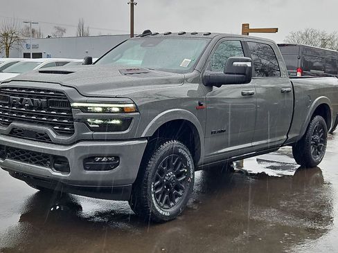New 2026 RAM 2500 Limited AWD/4WD image 3