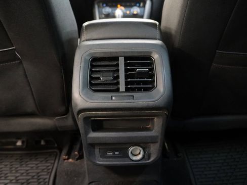 Used 2021 Volkswagen Tiguan SEL w/ 3rd Row Seat Package AWD/4WD image 30