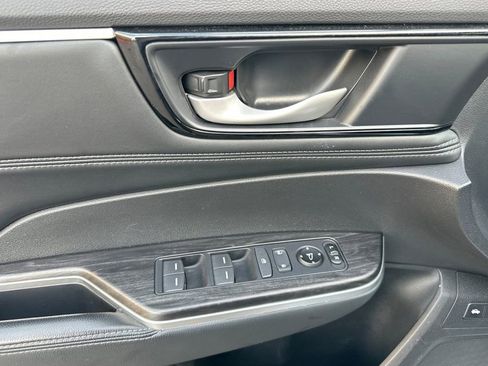 Certified 2021 Honda Clarity Plug-In Hybrid image 11