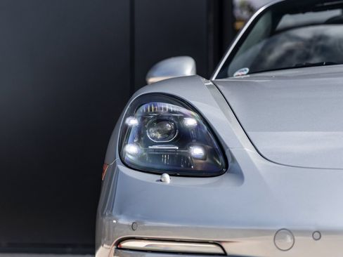 Certified 2024 Porsche 718 Boxster RWD image 20