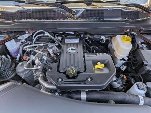 New 2026 RAM 5500 Tradesman AWD/4WD image 32