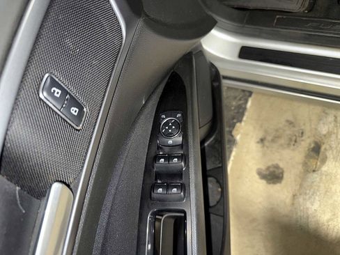 Used 2015 Ford Fusion SE image 21