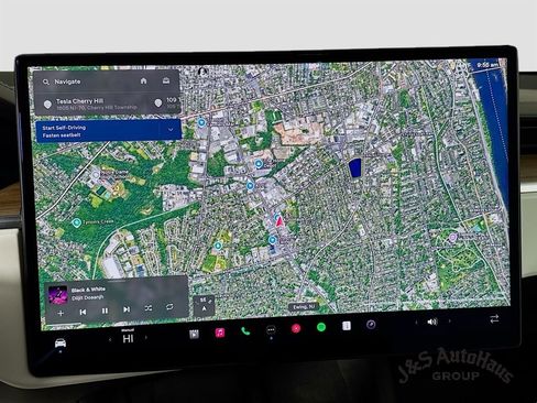 Used 2024 Tesla Model X image 18