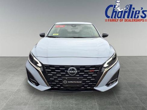 Certified 2024 Nissan Altima 2.0 SR FWD image 2