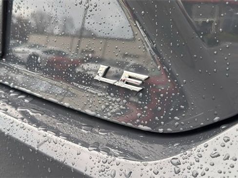 Used 2025 Toyota Camry LE image 33