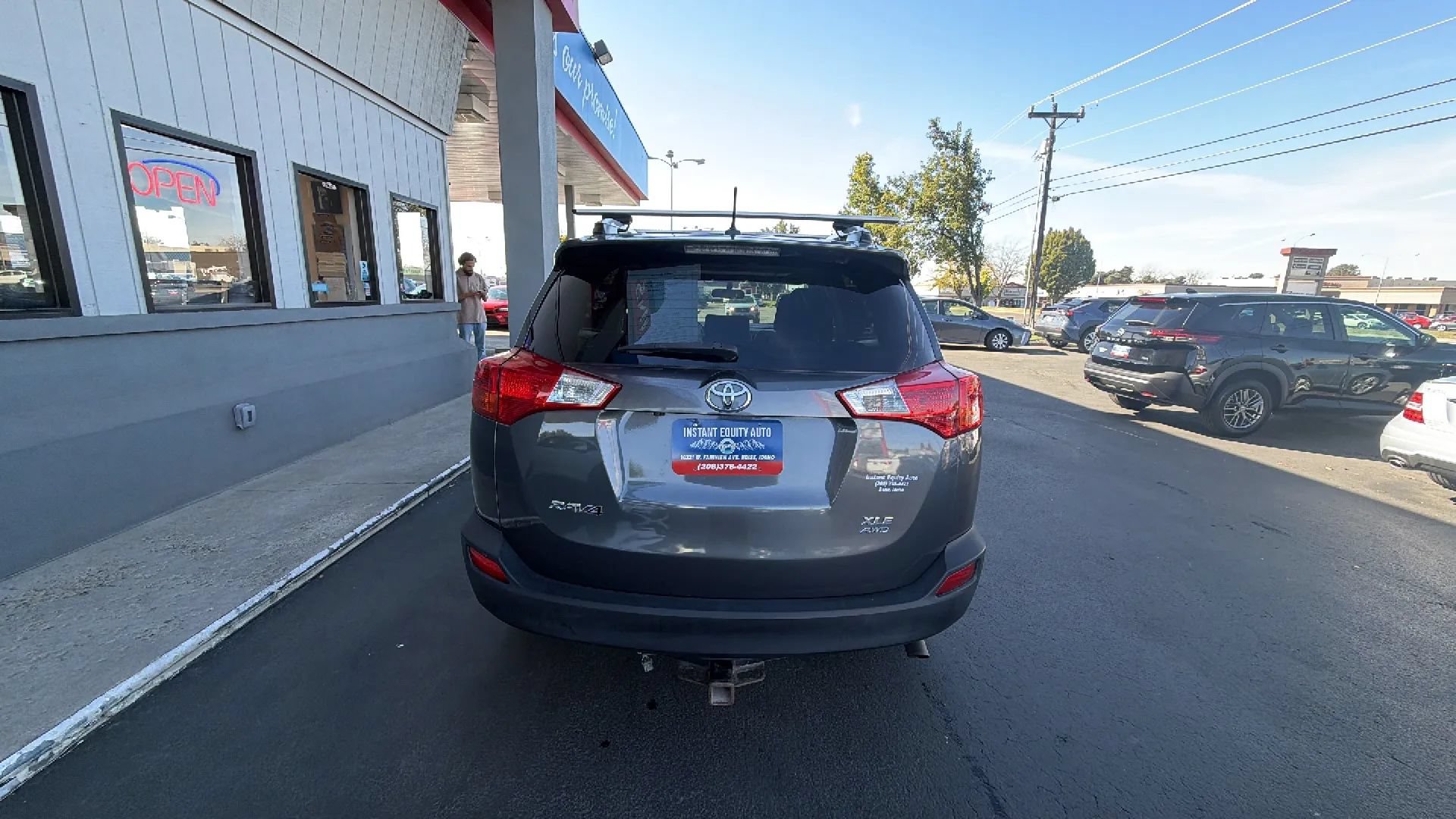 Used 2015 Toyota RAV4 XLE AWD/4WD image 6