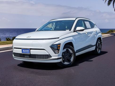 Certified 2024 Hyundai Kona SEL FWD image 2