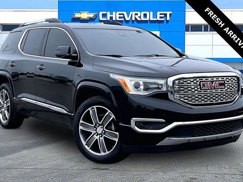 Used 2019 GMC Acadia Denali w/ Technology Package FWD image 1
