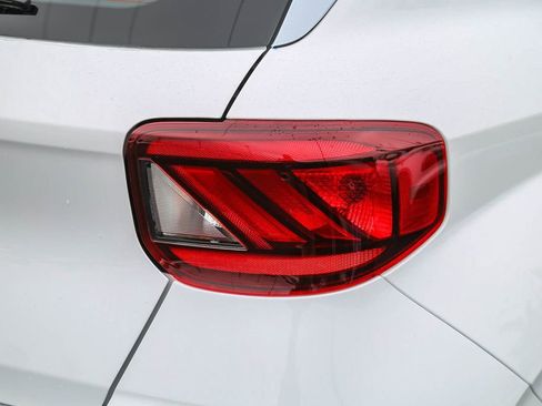 Used 2026 Hyundai Venue SEL image 10