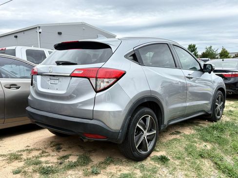 Used 2021 Honda HR-V EX-L image 3