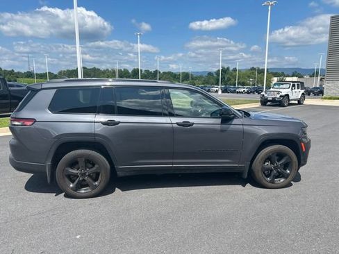 Used 2023 Jeep Grand Cherokee L Laredo AWD/4WD image 6