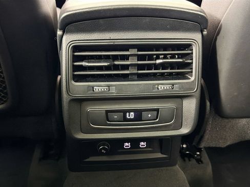 Used 2021 Audi Q7 2.0T Premium w/ Convenience Package AWD/4WD image 26