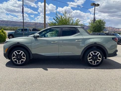 Used 2025 Hyundai Santa Cruz Limited AWD/4WD image 2