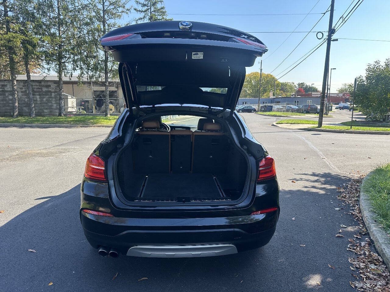 Used 2018 BMW X4 xDrive28i AWD/4WD image 6
