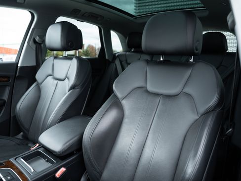 Used 2018 Audi Q5 2.0T Premium Plus w/ Premium Plus Package image 12