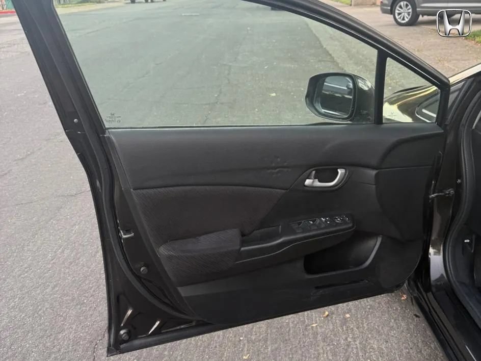 Used 2013 Honda Civic LX image 9