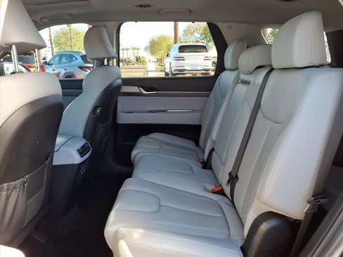 Certified 2022 Hyundai Palisade SEL w/ 8P Bench Seat Package image 16