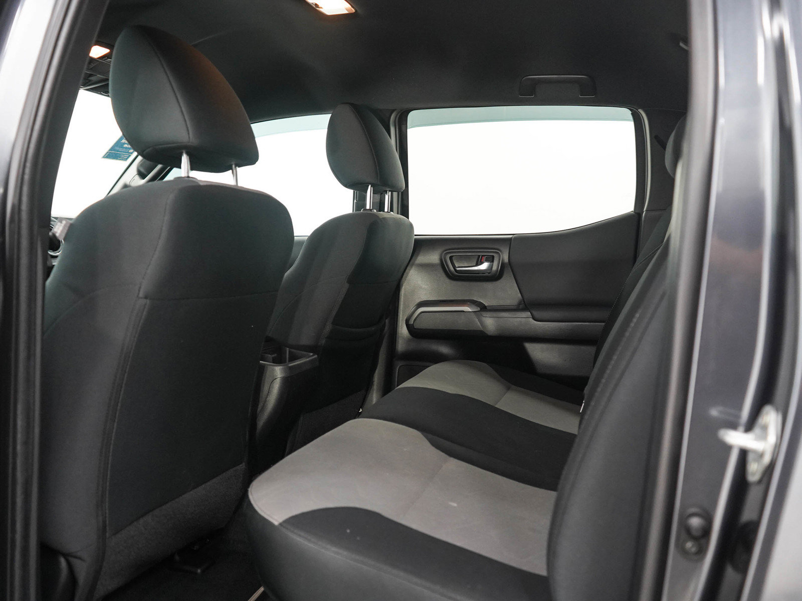 Used 2023 Toyota Tacoma TRD Off-Road AWD/4WD image 16