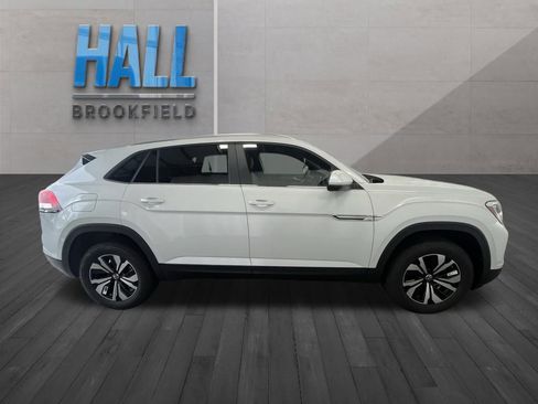 New 2026 Volkswagen Atlas Cross Sport SE image 6