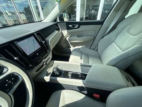 Certified 2023 Volvo XC60 B5 Plus w/ Climate Package AWD/4WD image 21