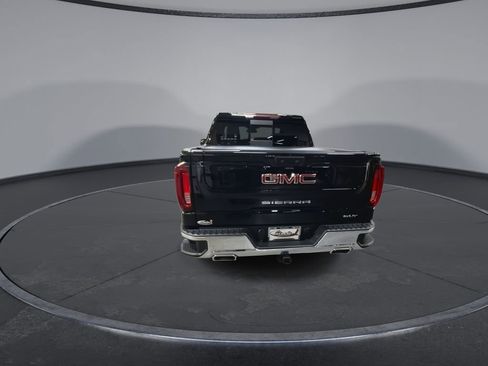 Certified 2022 GMC Sierra 1500 SLT image 3