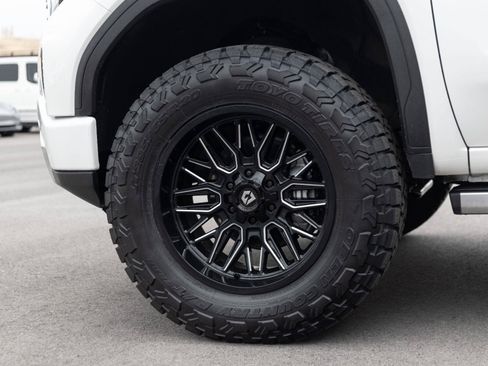 Used 2024 GMC Sierra 1500 Denali Ultimate AWD/4WD image 10