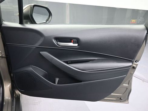 Used 2020 Toyota Corolla SE FWD image 37