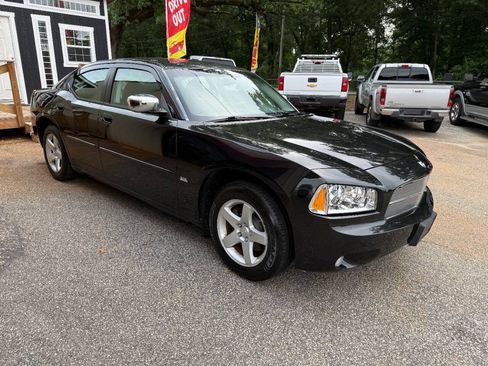 Used 2010 Dodge Charger SXT RWD image 3
