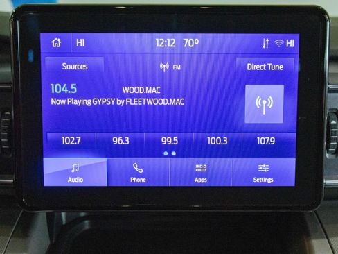 Used 2023 Ford Explorer XLT w/ Equipment Group 202A image 8