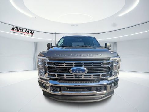 Used 2023 Ford F250 XLT image 7