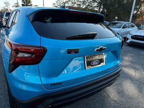 Used 2026 Chevrolet Trax RS image 14